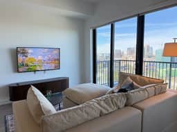 MD Anderson Vantage Tower Grand 1-Bedroom Suite - Image 4