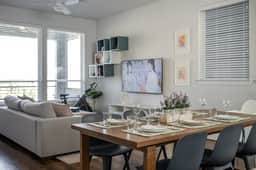 StayCozy | 5 Min to MD Anderson | Peaceful Fully-Equipped Home for Patients & Families - Image 4