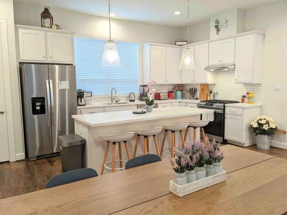 StayCozy | 5 Min to MD Anderson | Peaceful Fully-Equipped Home for Patients & Families - Image 5