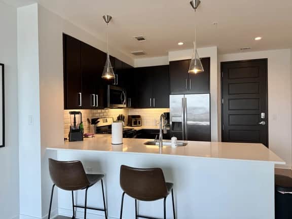 Vantage Tower Premium 2-Bedroom Suite - Image 2